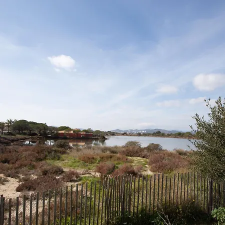 아파트 Les Regates-9 By Interhome