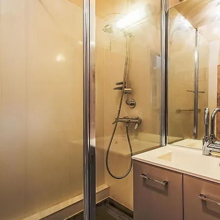 아파트 Les Regates-9 By Interhome *